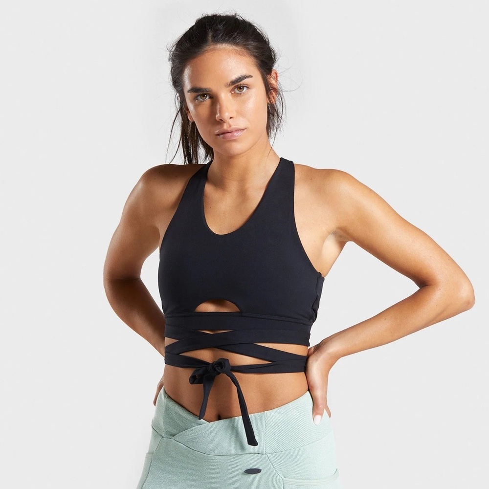 Gymshark womens Poise wrap around bralette. Size XS